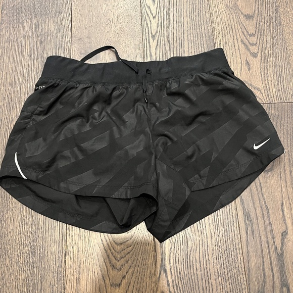 Nike dri fit athletic shorts - Picture 1 of 2